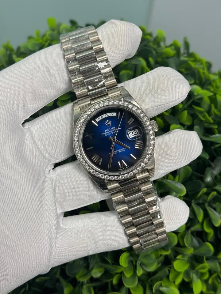 Rolex | Day-Date | 228349RBR | White gold | 40 x 48 mm | White gold | Blue | Automatic