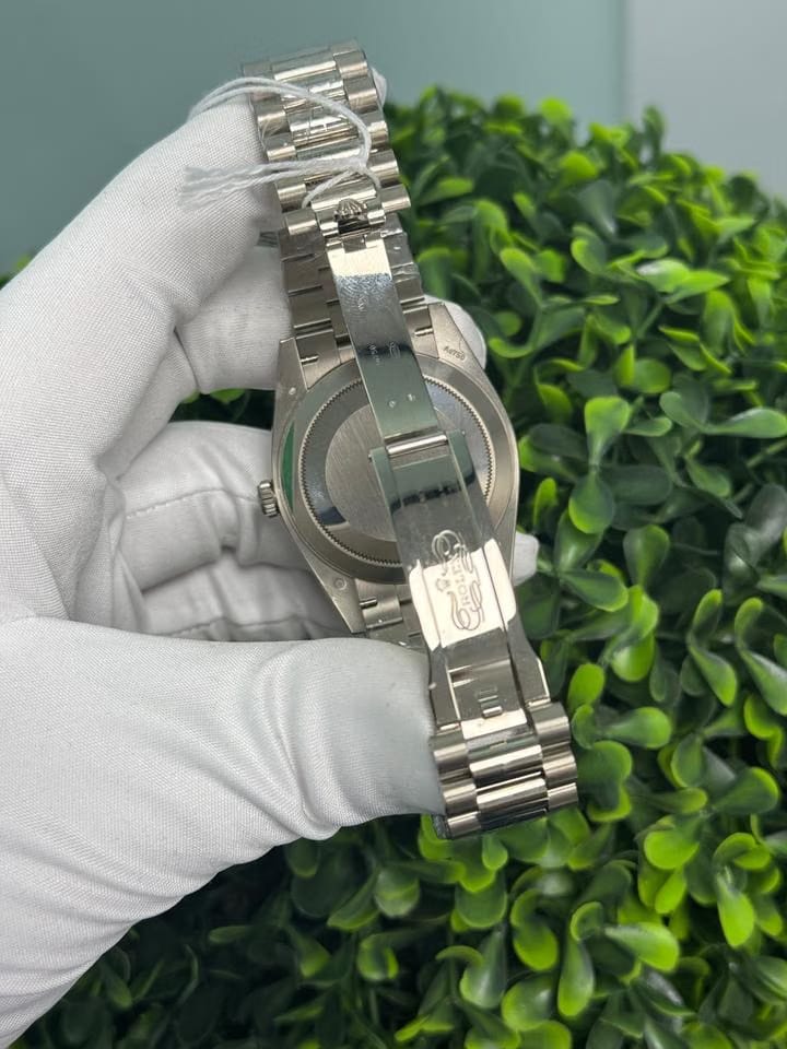 Rolex | Day-Date | 228349RBR | White gold | 40 x 48 mm | White gold | Blue | Automatic