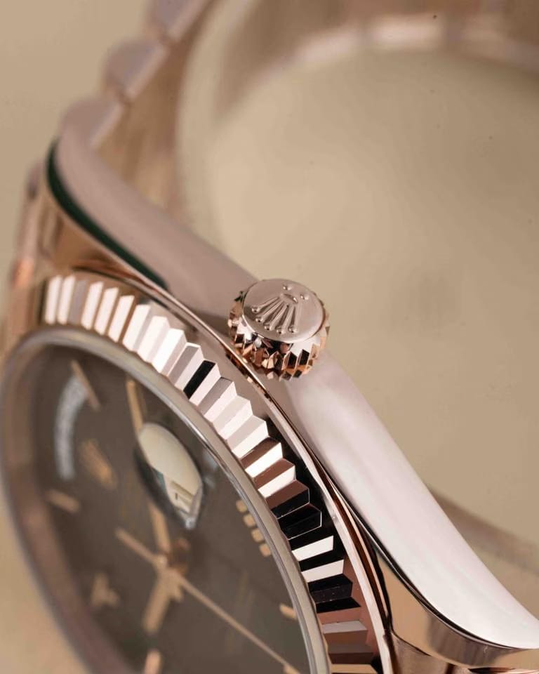 Rolex | Day-Date | 228235 | Rose gold | 40 mm | Grey | Automatic