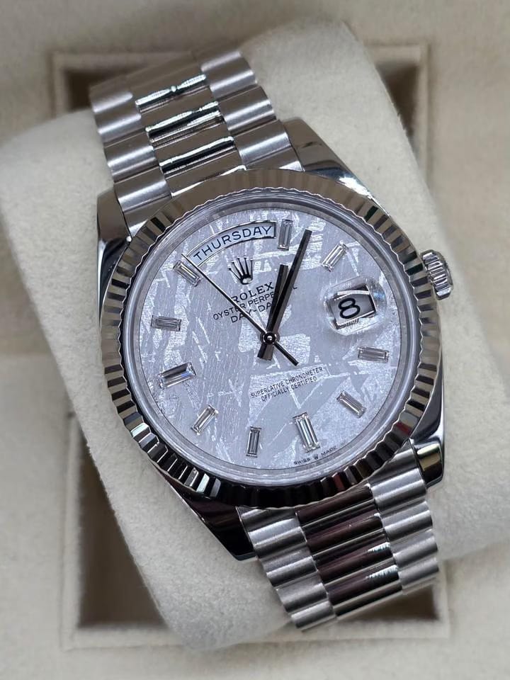 Rolex | Day-Date | 228239 | Yellow gold | 40 mm | White gold | Silver | Automatic