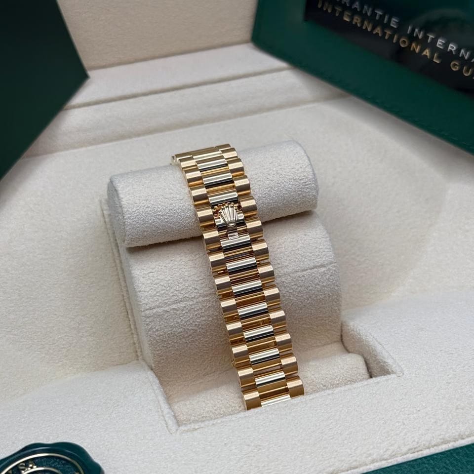 Rolex | Datejust | 278288RBR | Yellow gold | 31 mm | Yellow gold | Mother of pearl | Automatic