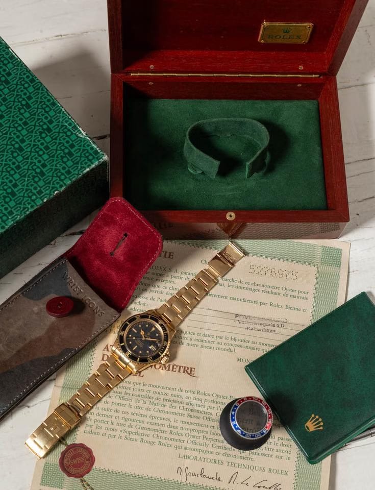 Rolex | Submariner | 1680 | Yellow gold | 40 mm | Steel | Black | Automatic