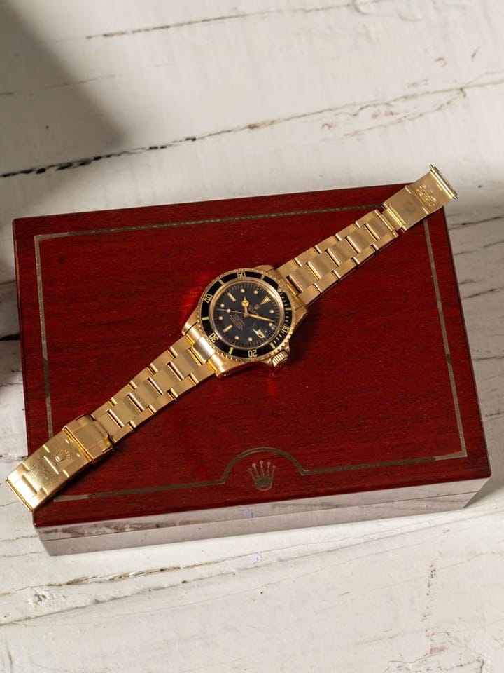 Rolex | Submariner | 1680 | Yellow gold | 40 mm | Steel | Black | Automatic