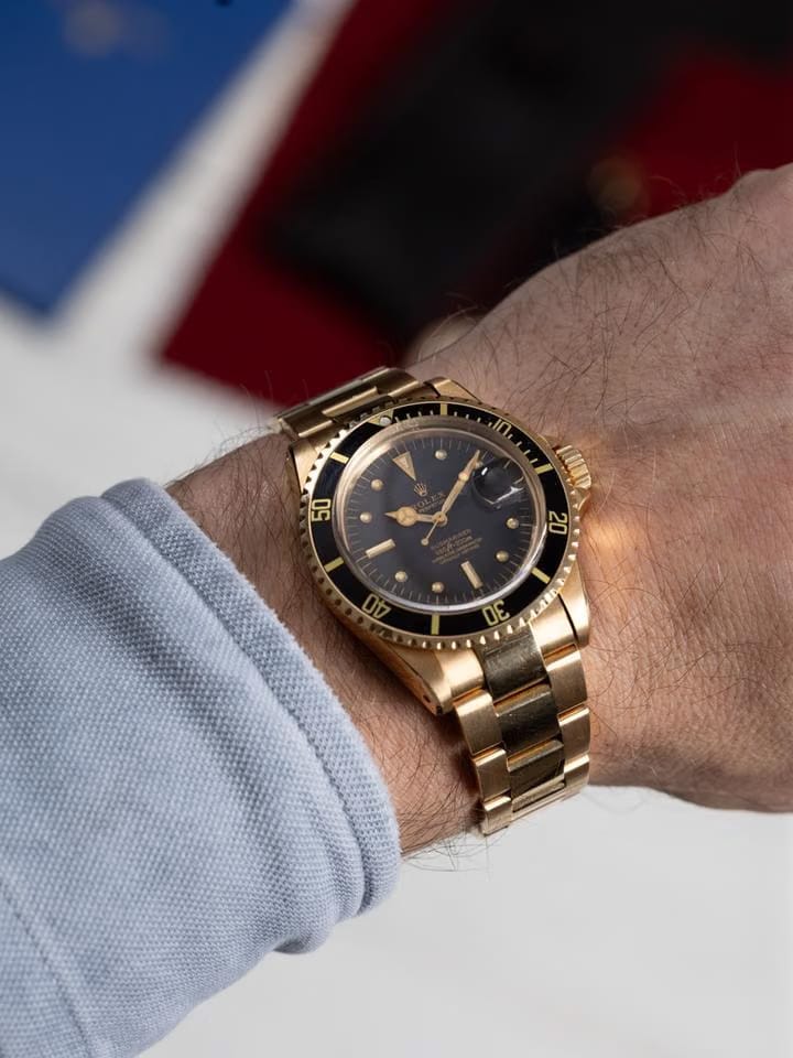 Rolex | Submariner | 1680 | Yellow gold | 40 mm | Steel | Black | Automatic