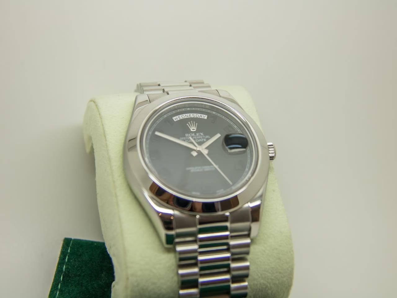 Rolex | Day-Date | 218206 | Platinum | 41 mm | Platinum | Grey | Automatic