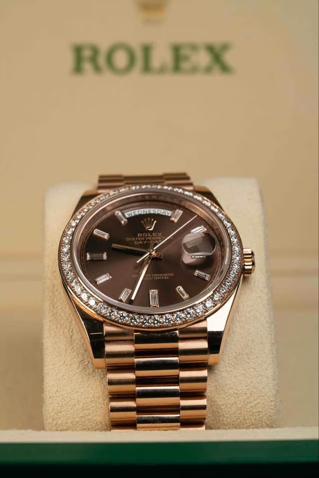 Rolex | Day-Date | 228345RBR | Rose gold | 40 x 48 mm | Rose gold | Brown | Automatic
