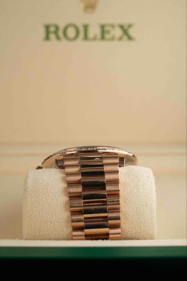 Rolex | Day-Date | 228345RBR | Rose gold | 40 x 48 mm | Rose gold | Brown | Automatic