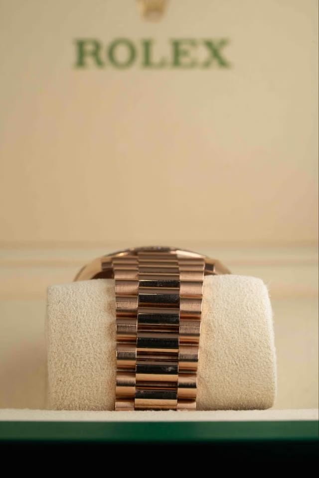 Rolex | Day-Date | 228345RBR | Rose gold | 40 x 48 mm | Rose gold | Brown | Automatic