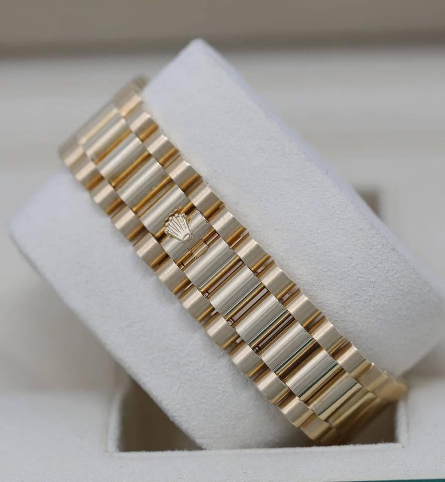 Rolex | Day-Date | 218238 | 41 mm | Yellow gold | Automatic