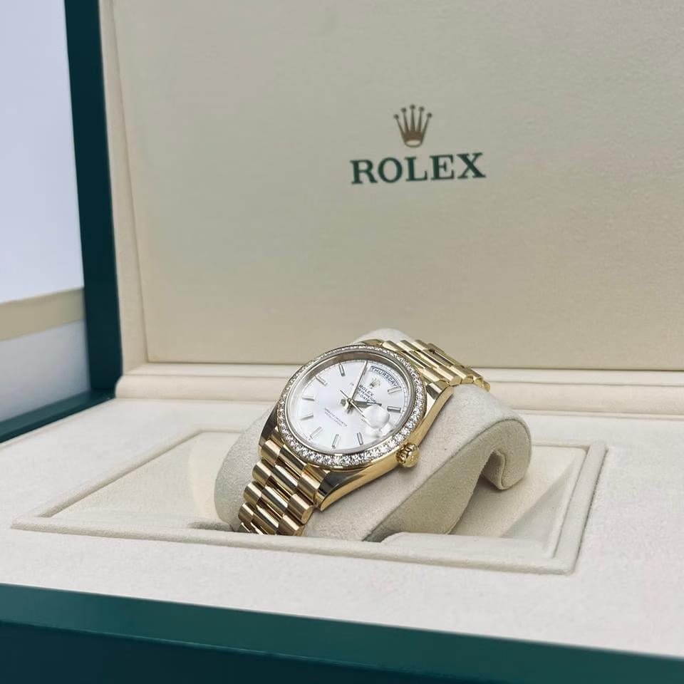 Rolex | Day-Date | 228348RBR | Yellow gold | 40 x 48 mm | Yellow gold | White | Automatic