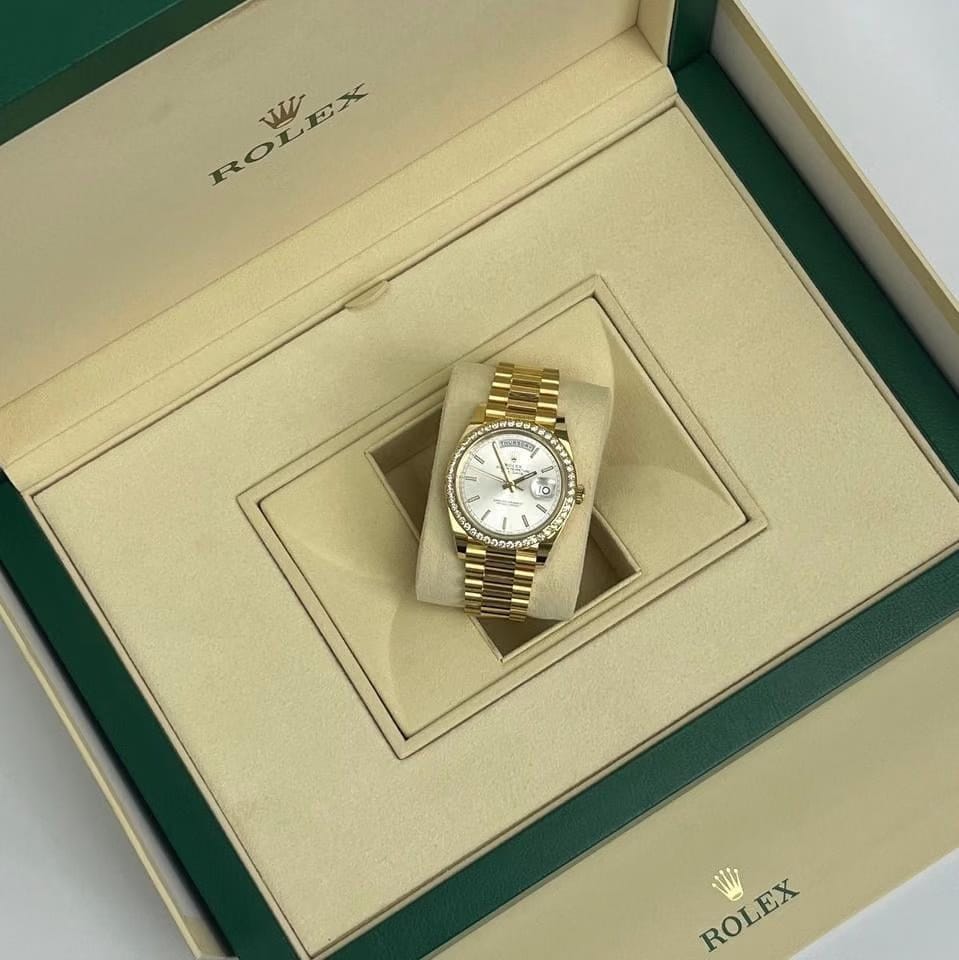 Rolex | Day-Date | 228348RBR | Yellow gold | 40 x 48 mm | Yellow gold | White | Automatic