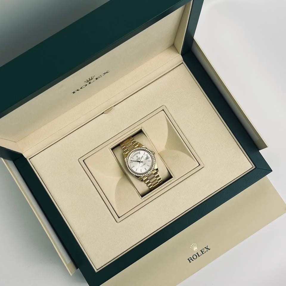 Rolex | Day-Date | 228348RBR | Yellow gold | 40 x 48 mm | Yellow gold | White | Automatic