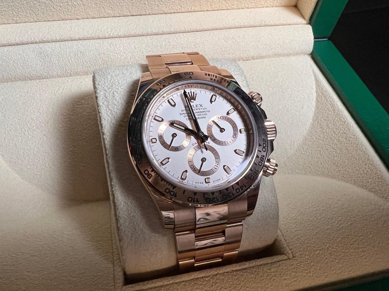 Rolex | Daytona | 116505 | Rose gold | 40 mm | Rose gold | Mother of pearl | Automatic