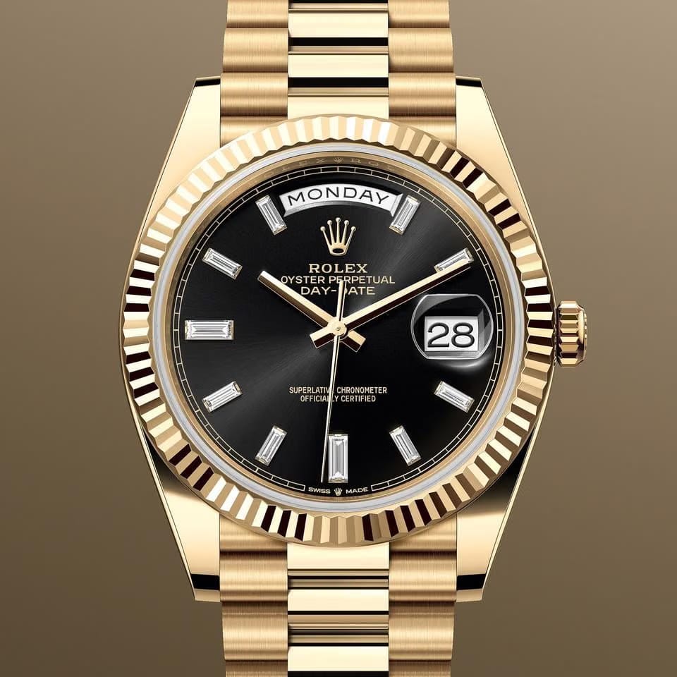 Rolex | Day-Date | 228238 | Yellow gold | 40 x 47 mm | Yellow gold | Black | Automatic