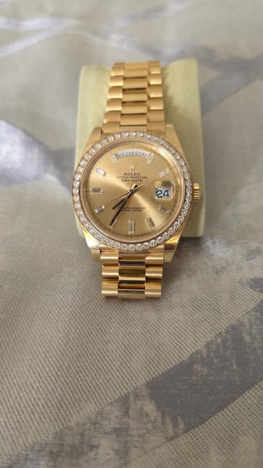 Rolex | Day-Date | 228348RBR | 40 x 48 mm | Yellow gold | Automatic