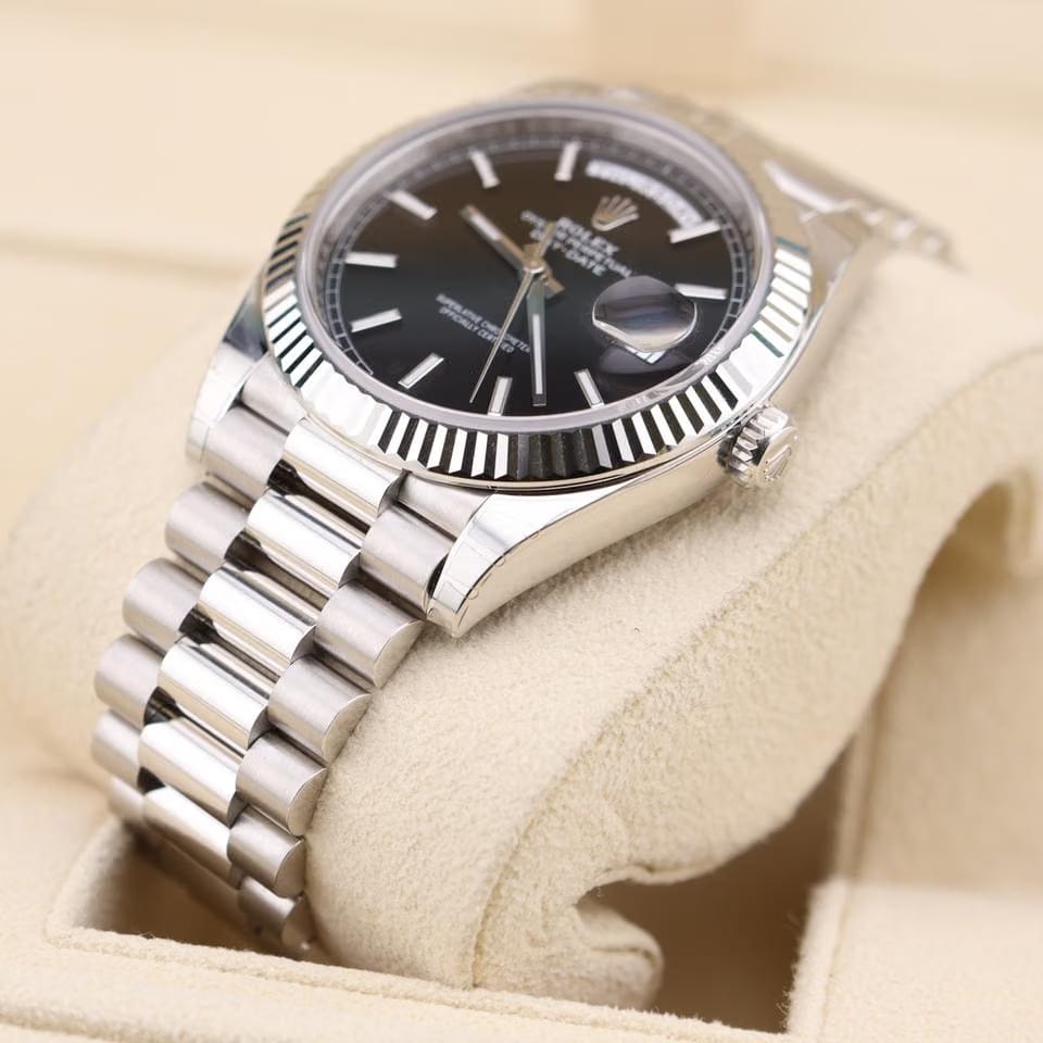 Rolex | Day-Date | 228236 | Platinum | 40 mm | Platinum | Black | Automatic