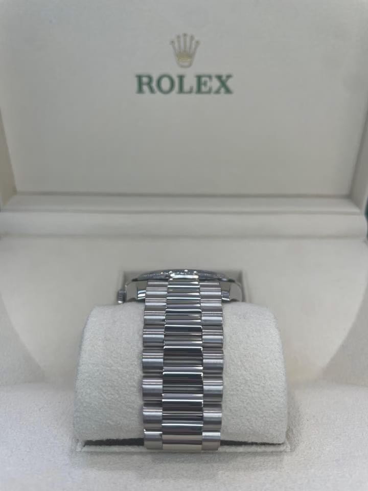 Rolex | Day-Date | 228349RBR | White gold | 40 x 48 mm | White gold | Grey | Automatic