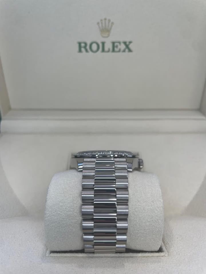 Rolex | Day-Date | 228349RBR | White gold | 40 x 48 mm | White gold | Grey | Automatic