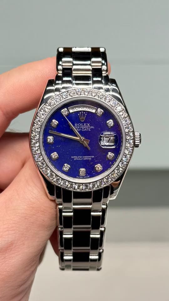 Rolex | Day-Date | 18946 | Platinum | 39 mm | Platinum | Blue | Automatic
