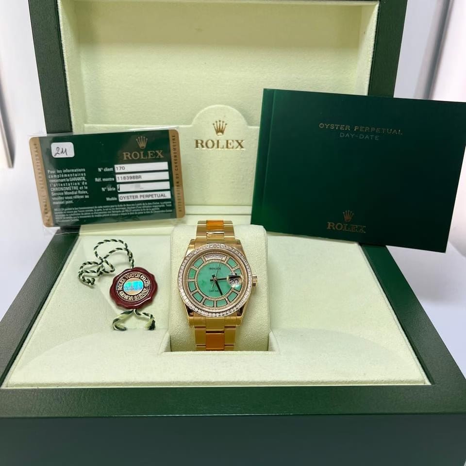 Rolex | Day-Date | 118398br-cm3-dc716 | Yellow gold | 36 mm | Yellow gold | Green | Automatic