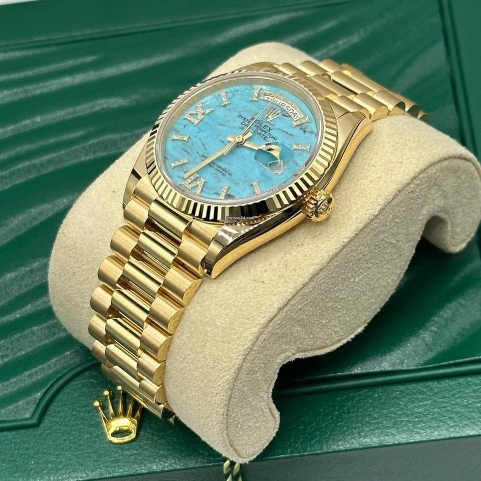 Rolex | Day-Date | 128238 | Yellow gold | 36 x 43 mm | Yellow gold | Blue | Automatic