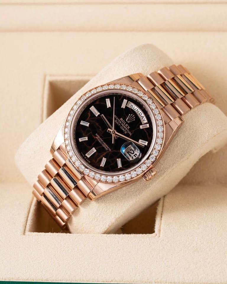 Rolex | Day-Date | 228345RBR | Rose gold | 40 mm | Green | Automatic