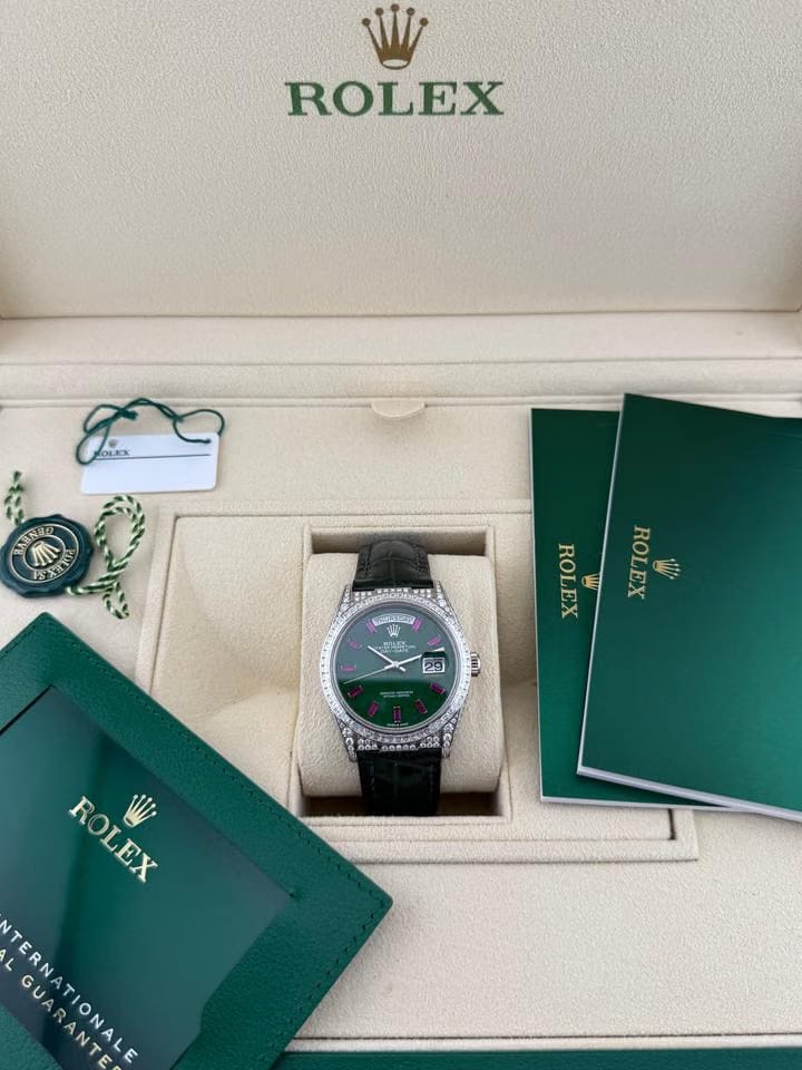 Rolex | Day-Date | 128459TBR | White gold | 36 mm | Crocodile skin | Green | Automatic