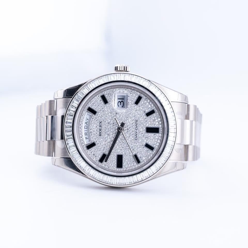 Rolex | Day-Date | 218399 | White gold | 41 mm | White gold | Silver | Automatic