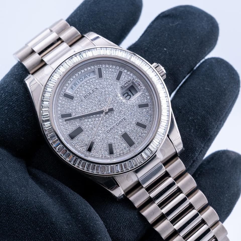 Rolex | Day-Date | 218399 | White gold | 41 mm | White gold | Silver | Automatic