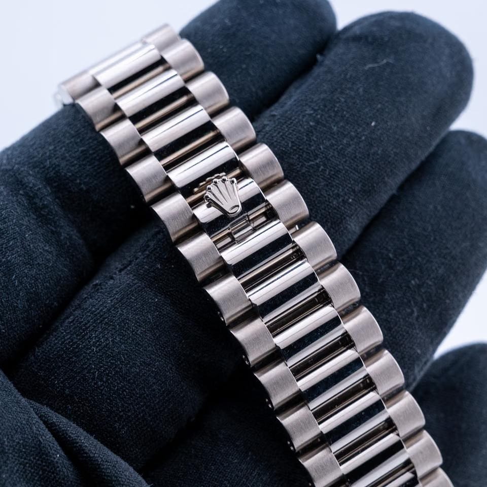 Rolex | Day-Date | 218399 | White gold | 41 mm | White gold | Silver | Automatic