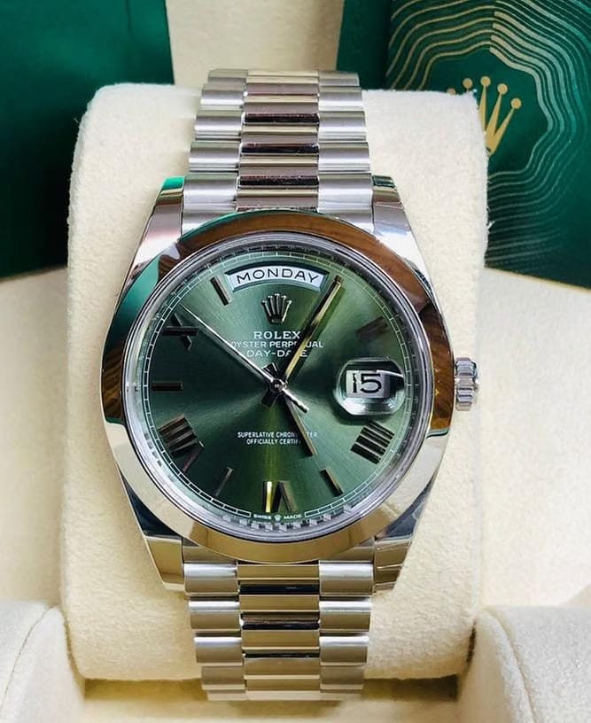 Rolex | Day-Date | 228206 | Platinum | 40 mm | Platinum | Green | Automatic