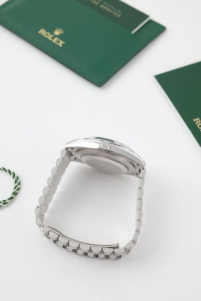 Rolex | Day-Date | 228206 | Platinum | 40 mm | Platinum | Silver | Automatic