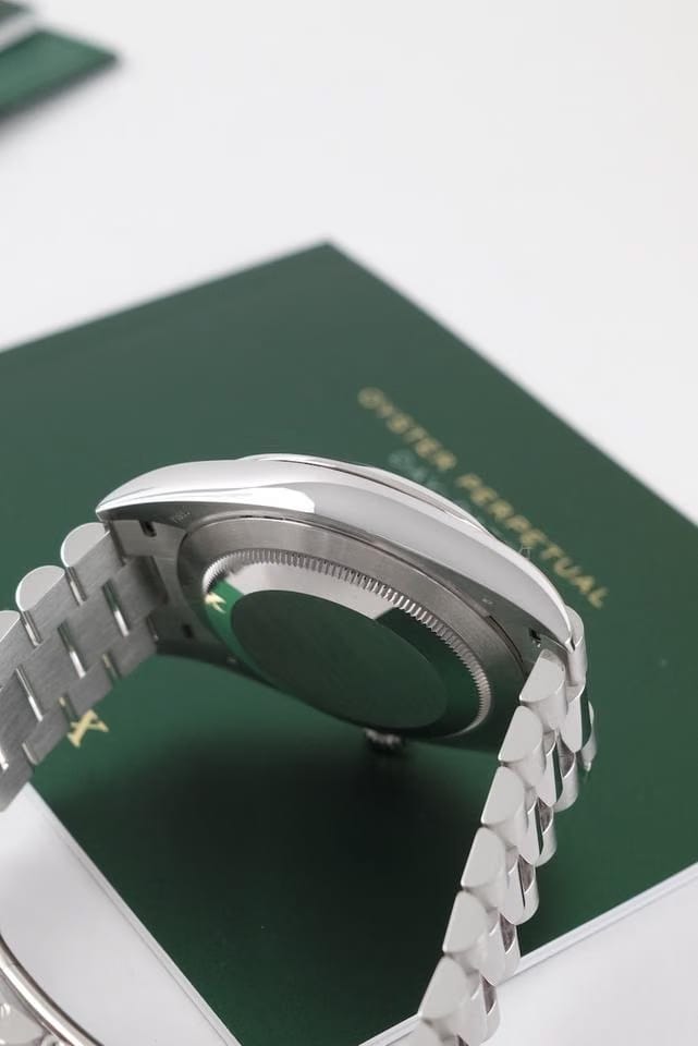Rolex | Day-Date | 228206 | Platinum | 40 mm | Platinum | Silver | Automatic