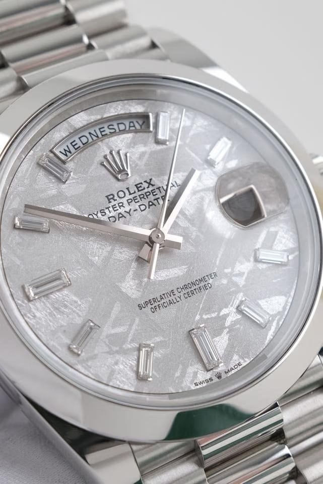 Rolex | Day-Date | 228206 | Platinum | 40 mm | Platinum | Silver | Automatic