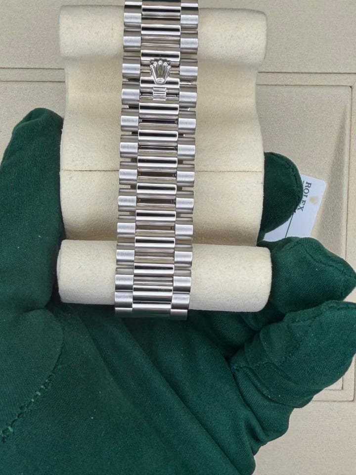 Rolex | Day-Date | 228236 | Platinum | Platinum | Blue | Automatic