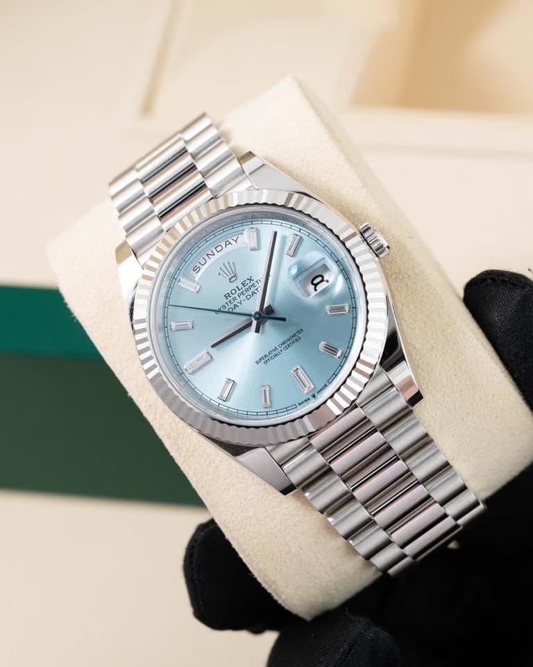 Rolex | Day-Date | 228236 | Platinum | 40 mm | Blue | Automatic