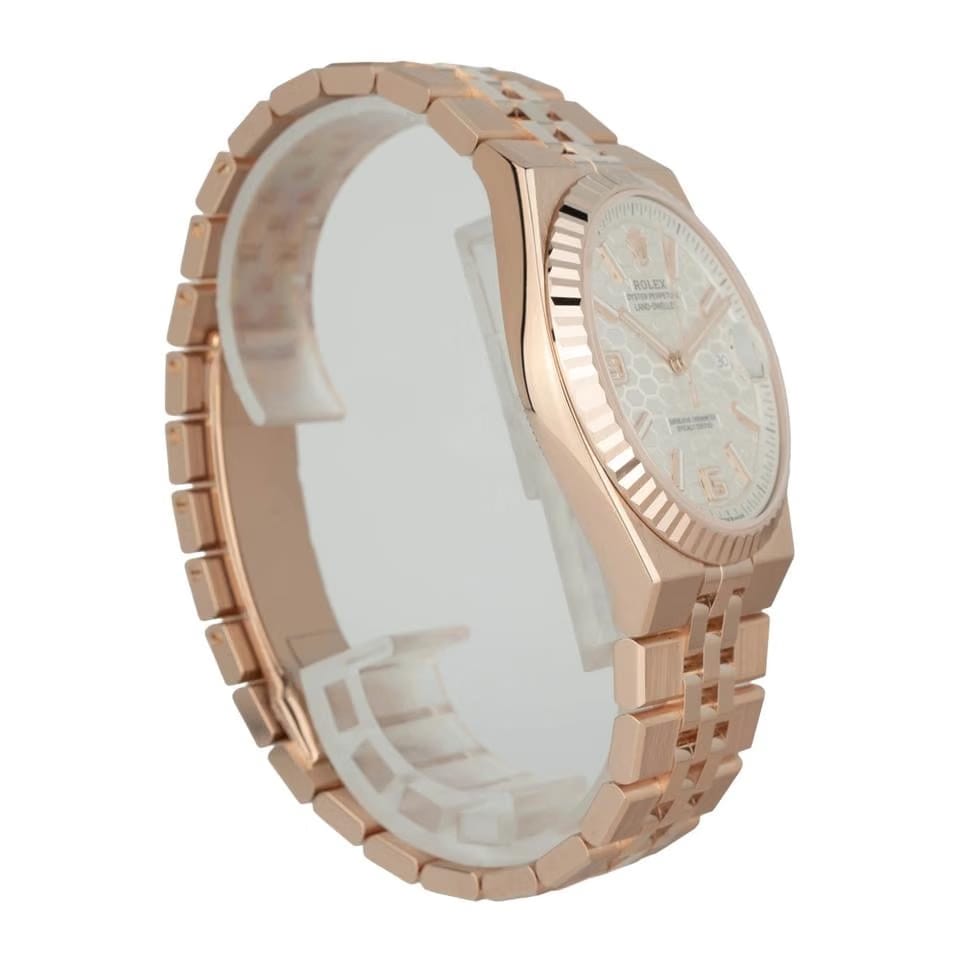 Rolex | Land-Dweller | 127335 | Rose gold | Rose gold | White | Automatic