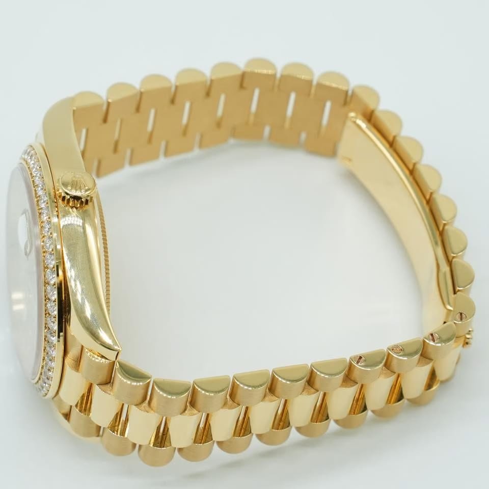 Rolex | Day-Date | 228348RBR | Yellow gold | 40 x 48 mm | Yellow gold | Yellow | Automatic