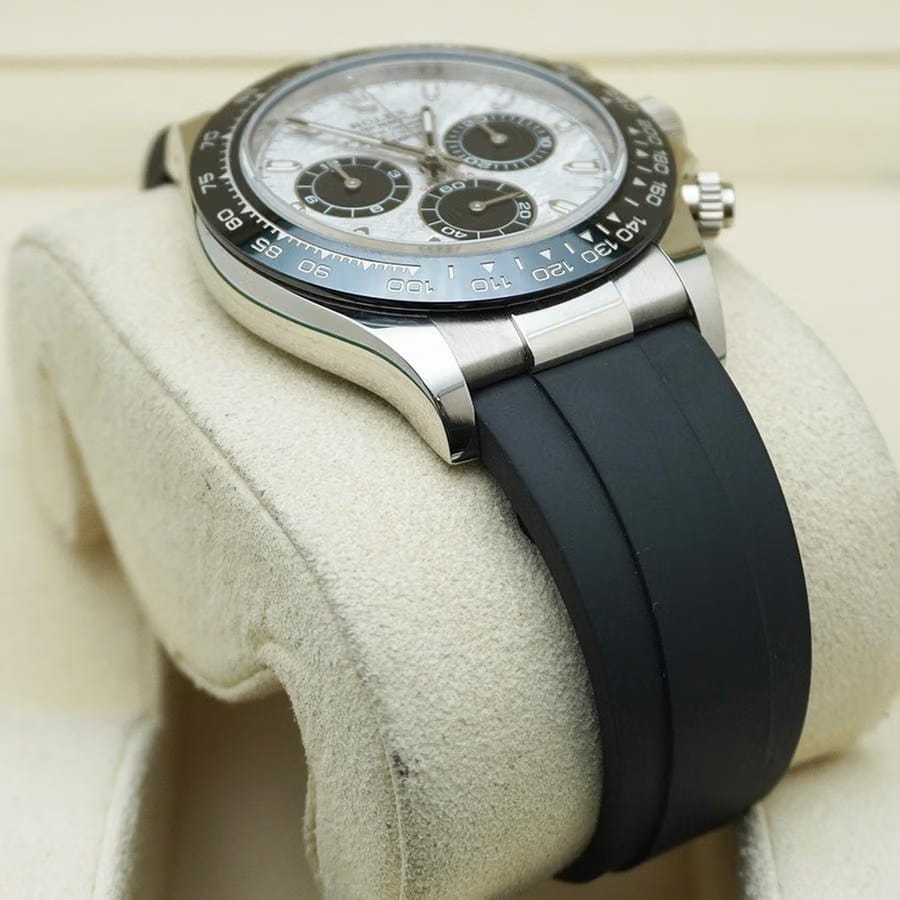 Rolex | Daytona | 116519LN | White gold | 40 mm | Rubber | Silver (solid) | Automatic