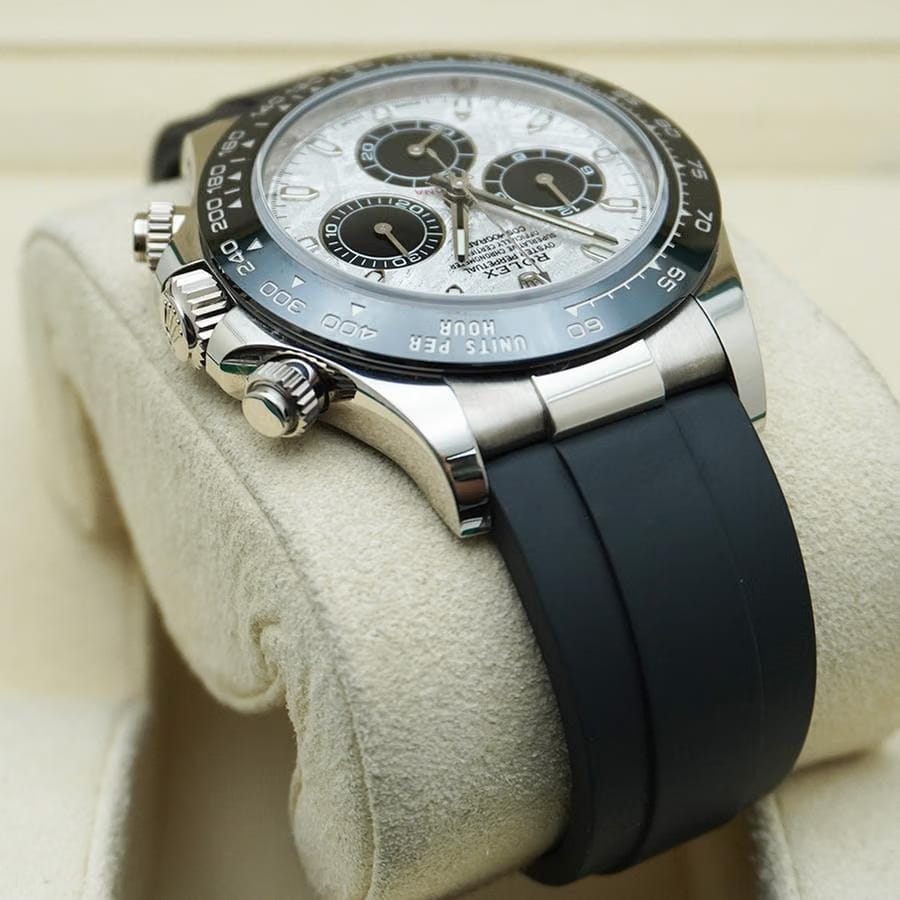 Rolex | Daytona | 116519LN | White gold | 40 mm | Rubber | Silver (solid) | Automatic