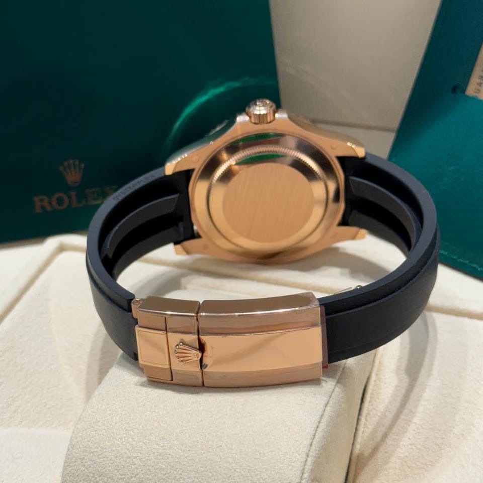 Rolex | Yacht-Master | 116695 SATS | Rose gold | 40 mm | Rubber | Black | Automatic