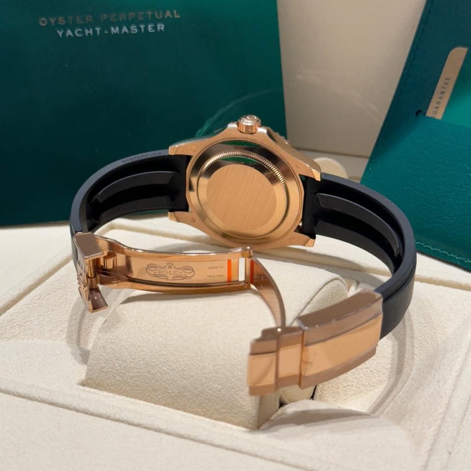 Rolex | Yacht-Master | 116695 SATS | Rose gold | 40 mm | Rubber | Black | Automatic