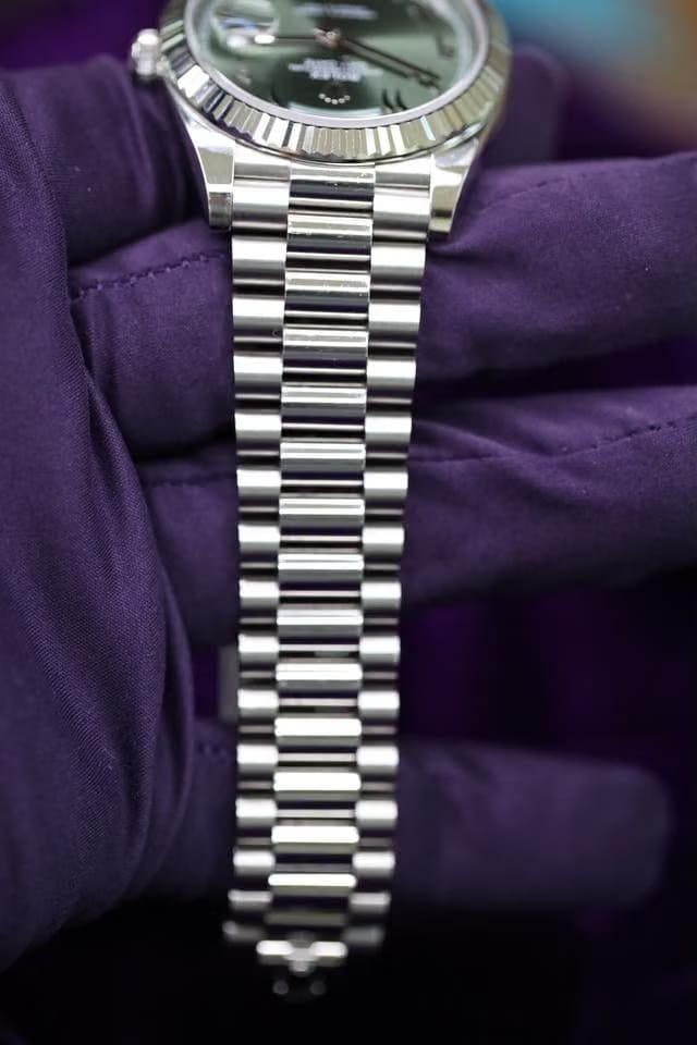Rolex | Day-Date | 228236 | Platinum | Platinum | Green | Automatic