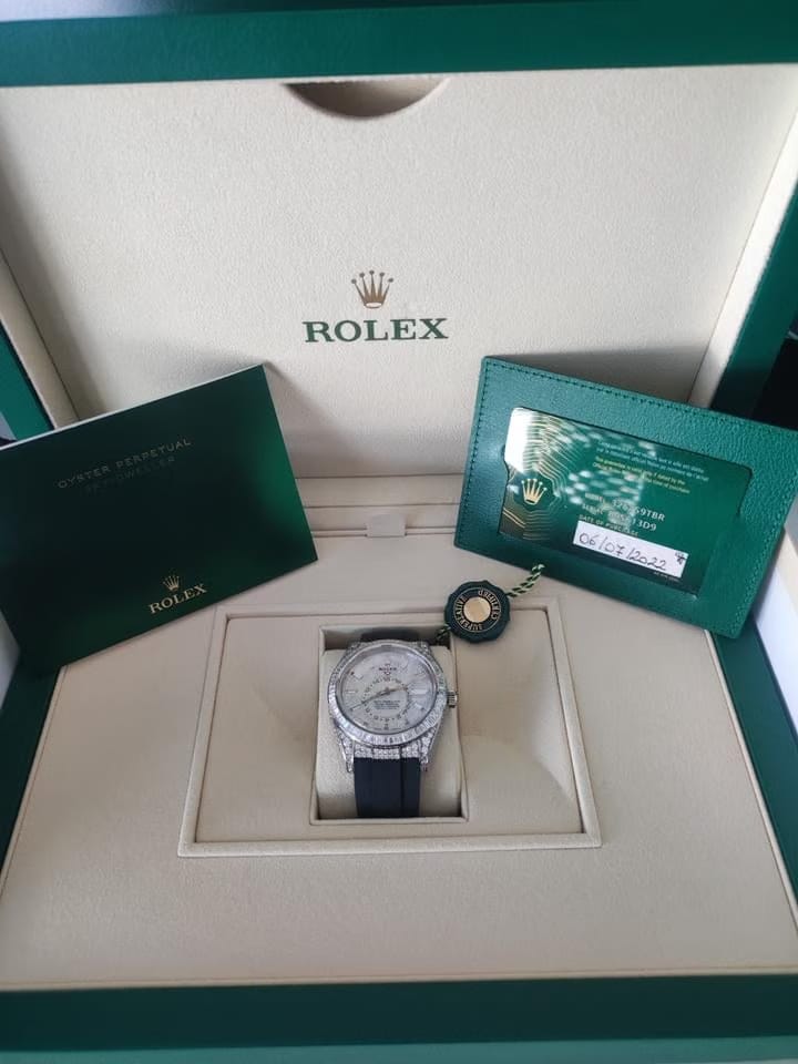 Rolex | Sky-Dweller | 326259 | White gold | 42 mm | Rubber | Meteorite | Automatic