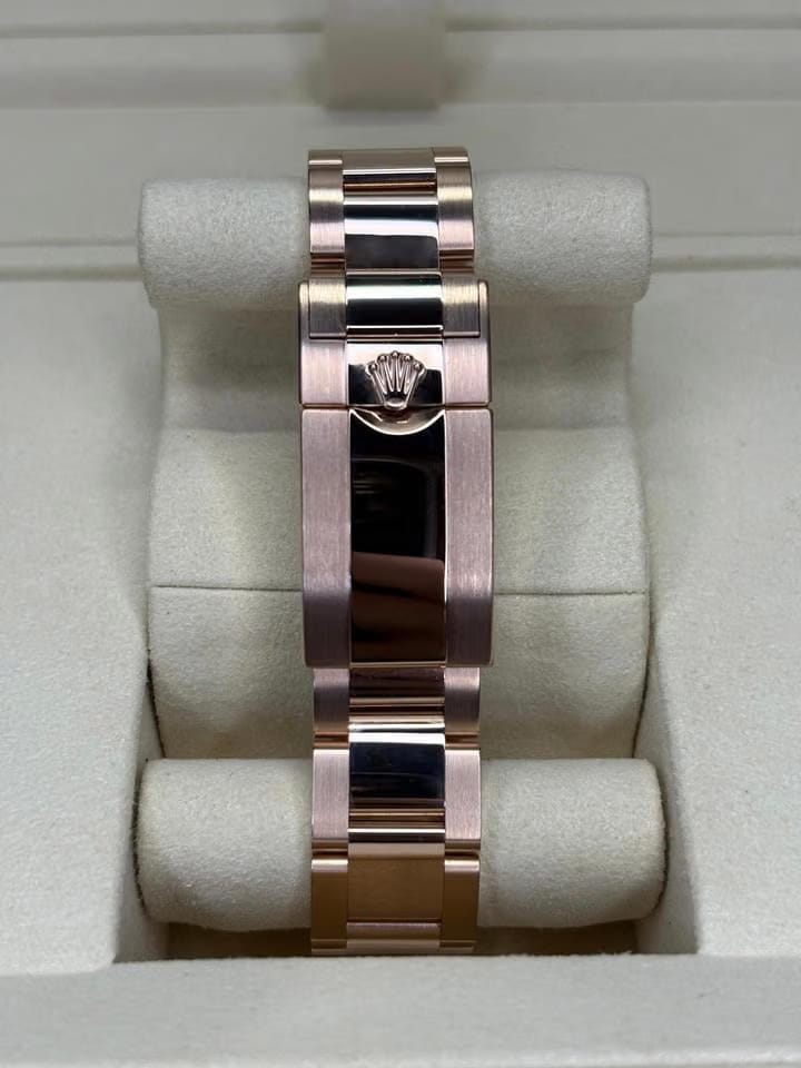 Rolex | Daytona | 126595TBR | Rose gold | 40 mm | Rose gold | Pink | Automatic