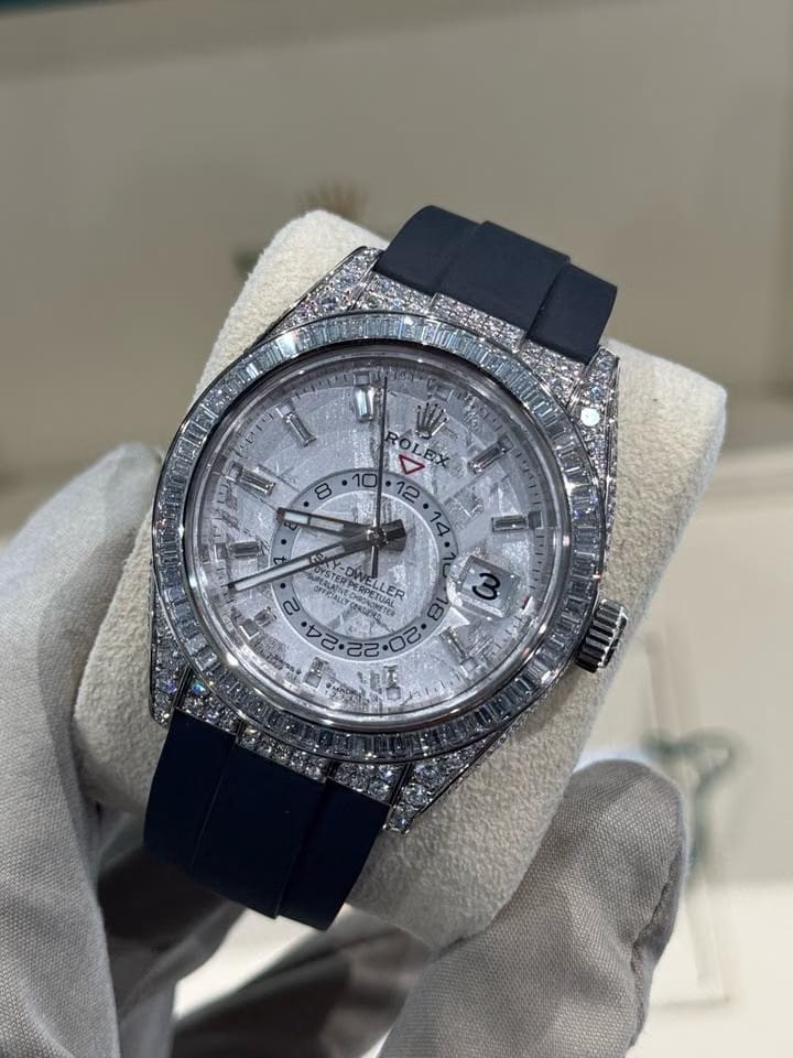 Rolex | Sky-Dweller | 336259TBR | White gold | 42 mm | Rubber | Automatic