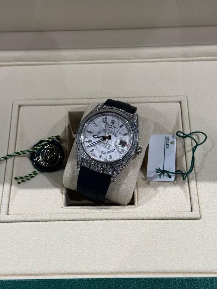 Rolex | Sky-Dweller | 336259TBR | White gold | 42 mm | Rubber | Automatic