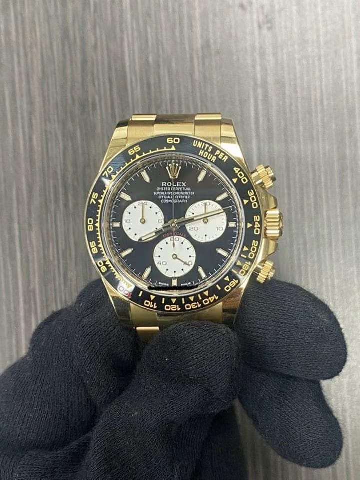 Rolex | Daytona | 126528LN | Yellow gold | Yellow gold | Black | Automatic