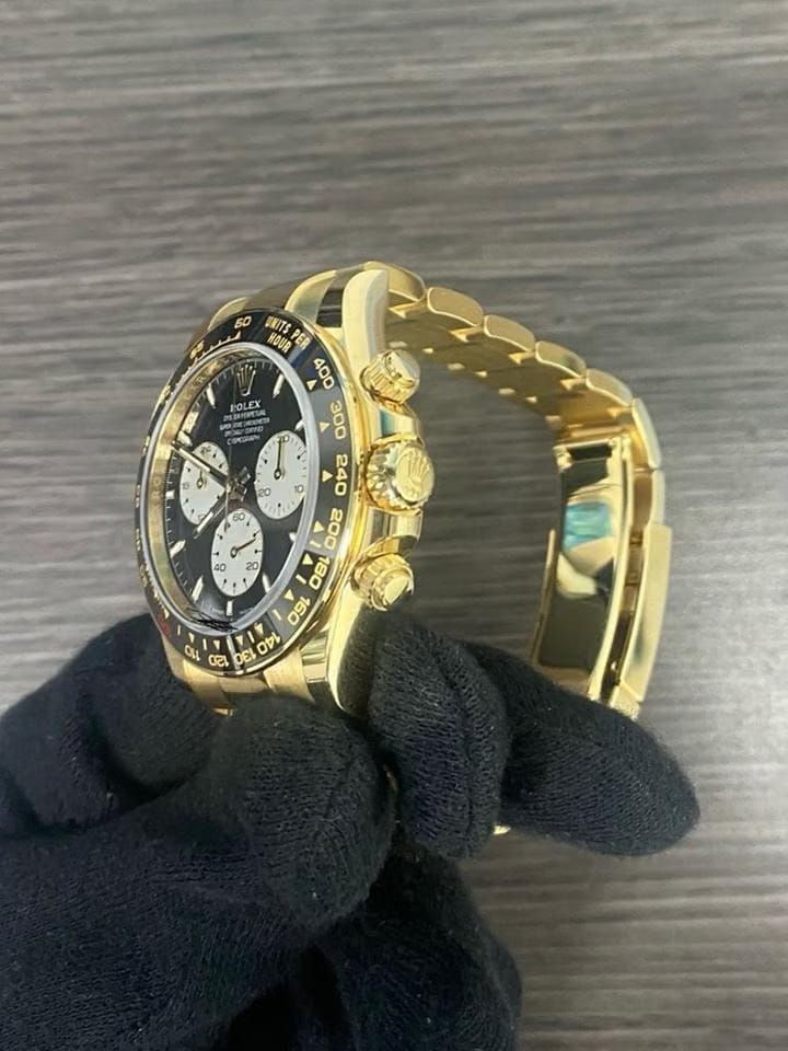 Rolex | Daytona | 126528LN | Yellow gold | Yellow gold | Black | Automatic