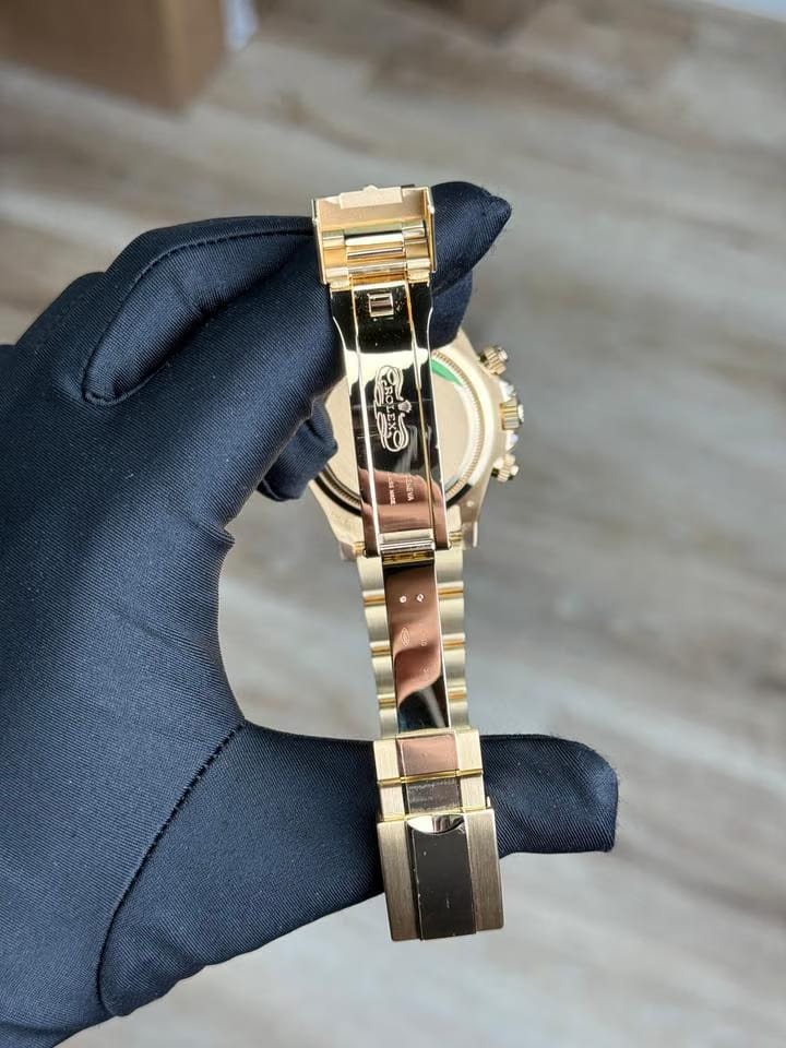 Rolex | Daytona | 126598RBOW | Yellow gold | 40 mm | Yellow gold | Black | Automatic